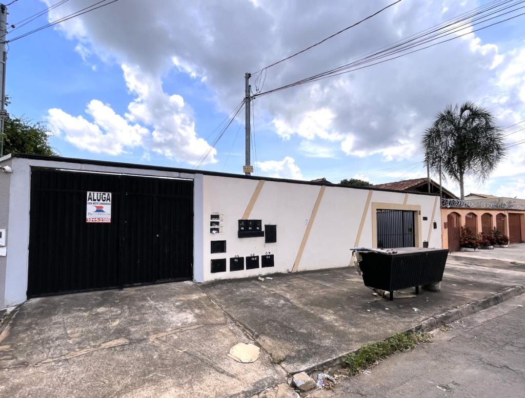 Aluga-se casa no Setor Jardim Guanabara, Casa nº. 02, 2 quartos 530 5 i530 99 13